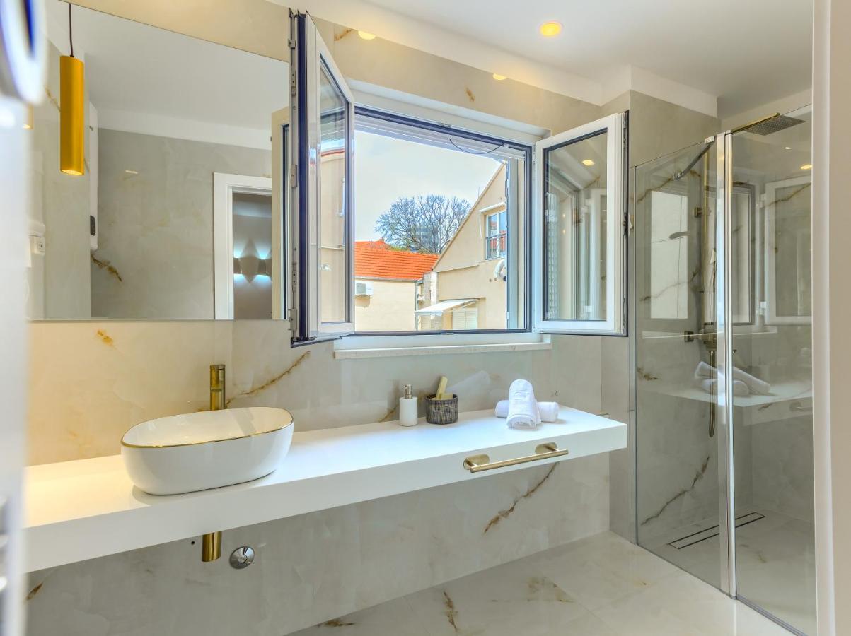 Bed & Breakfast Irini Luxury 4*
